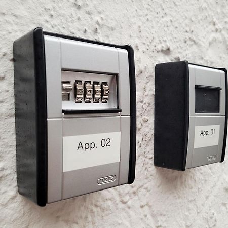Preiswertes Mini-Appartement Ideal Fuer Eine Nacht شاربوتس المظهر الخارجي الصورة